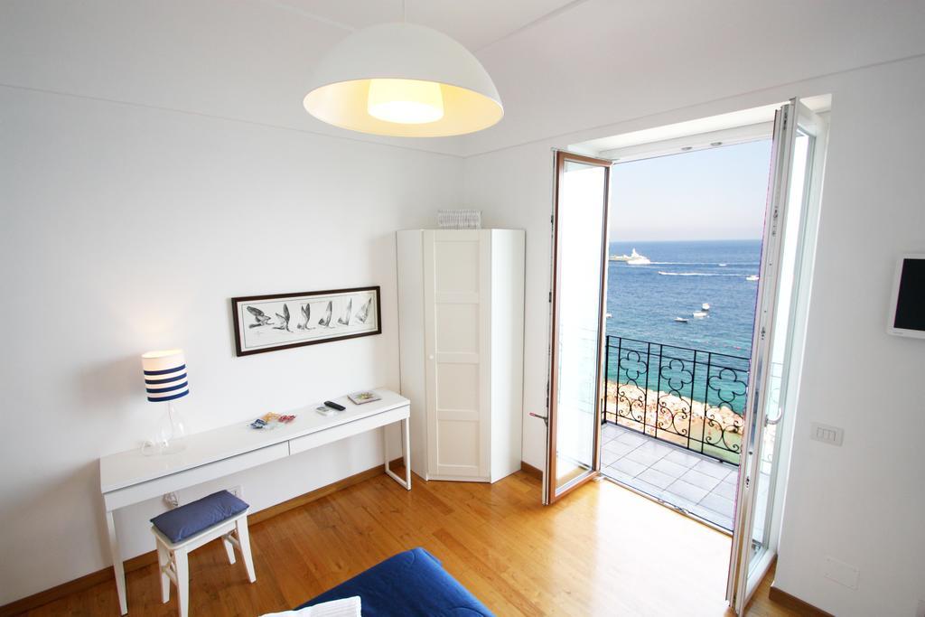 Capri Inn Værelse billede