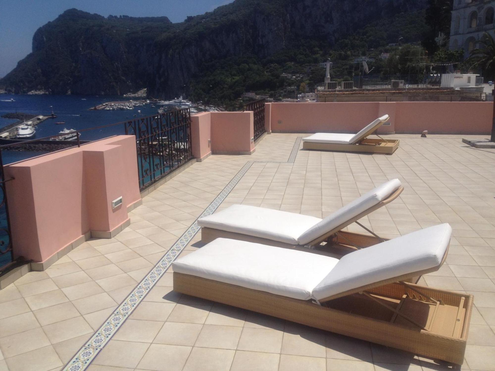 Capri Inn Eksteriør billede
