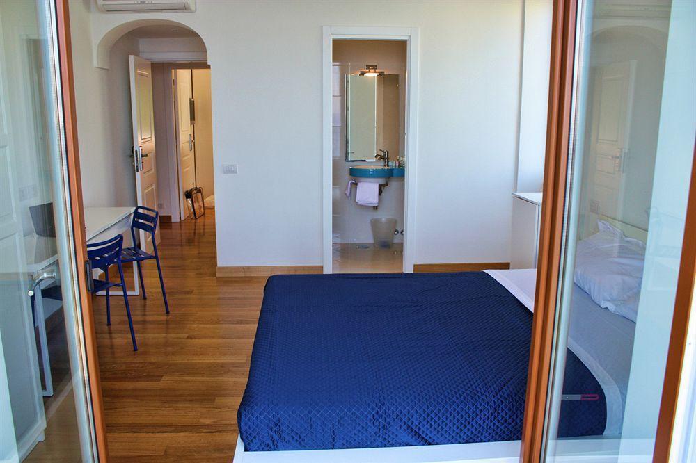 Capri Inn Eksteriør billede