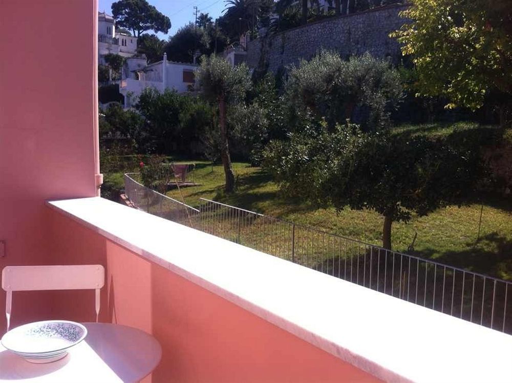 Capri Inn Eksteriør billede